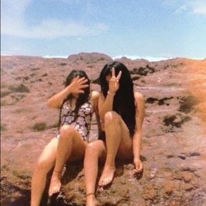 Meet your Posher, Esmeralda